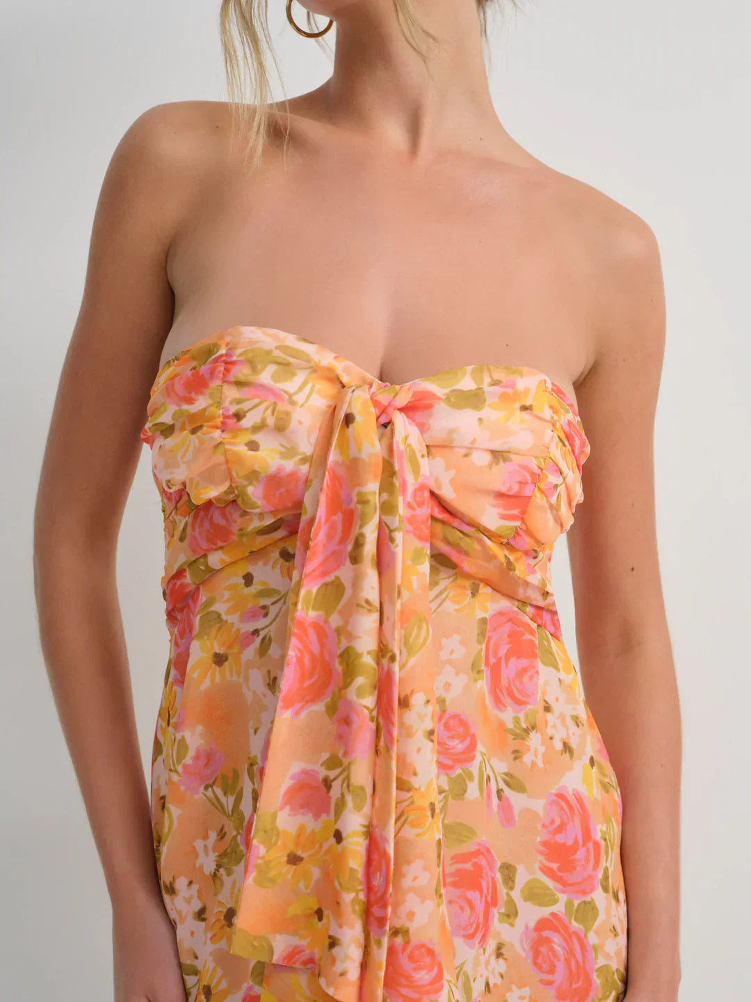 Ismena™ – Short Strapless Dress with Floral Pattern