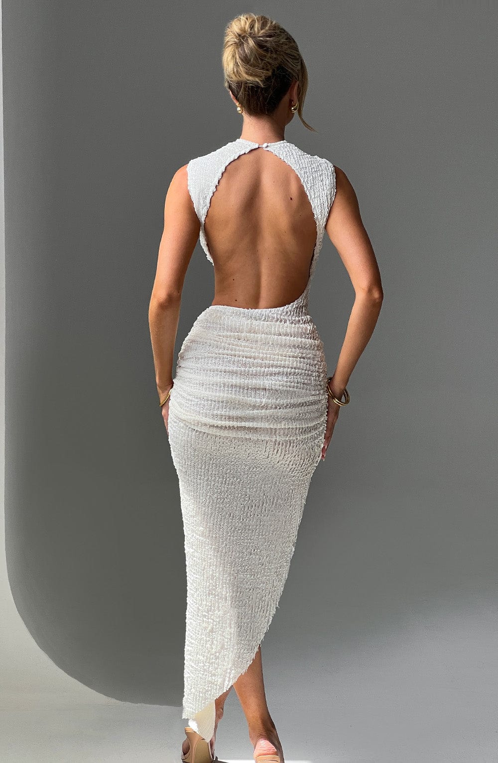 Liwia | Dress with Open Back