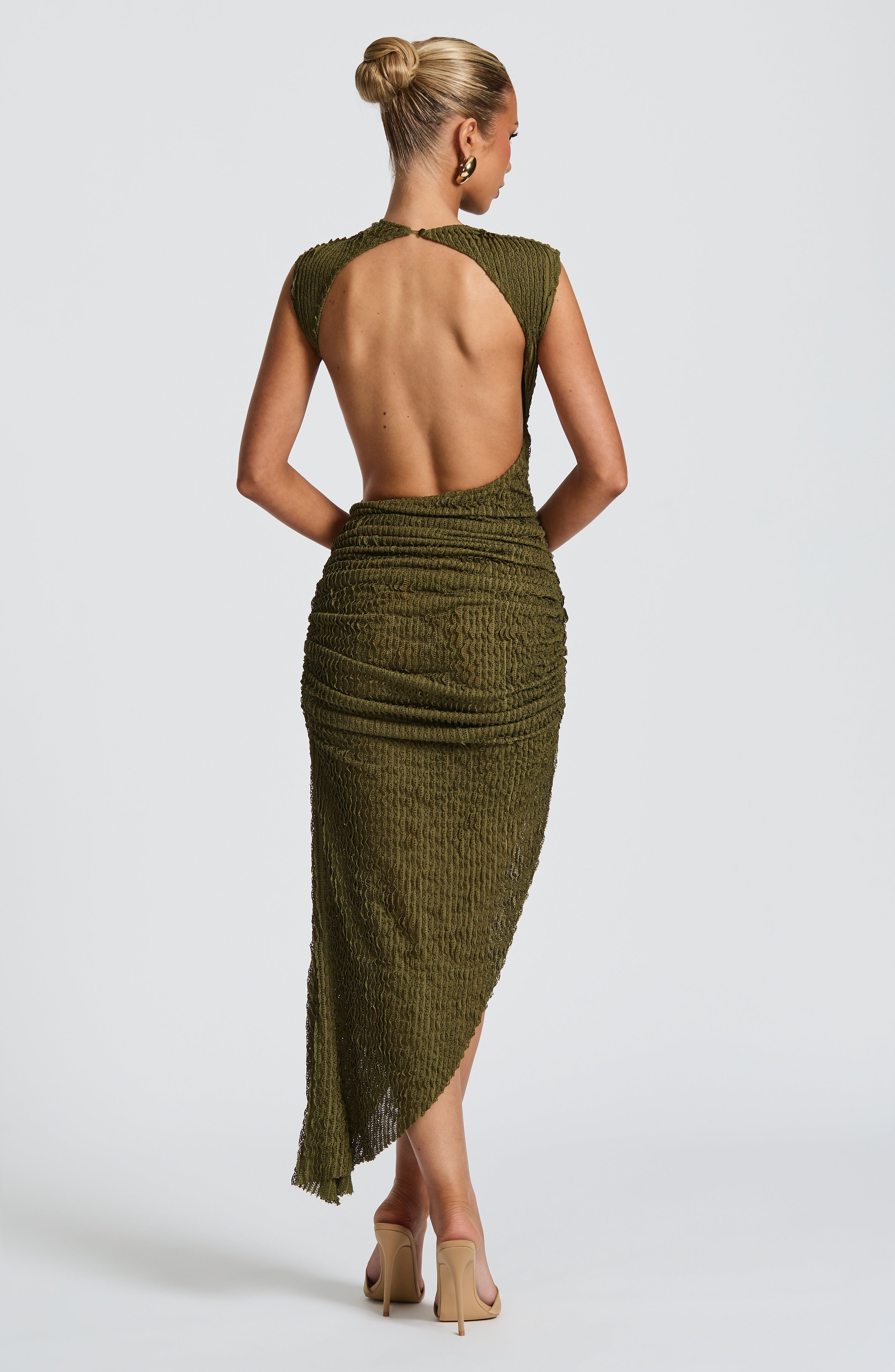 Liwia | Dress with Open Back